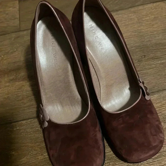 Vintage Nine West square toe plumb suede leather heels size 7 - Picture 7 of 10